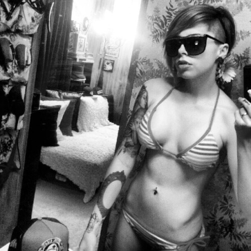 leannemarieee:  copykittyy Follow me on instagram xo