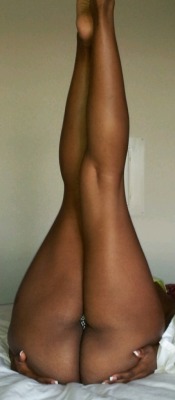 princegeedorah:  Those long sensual legs