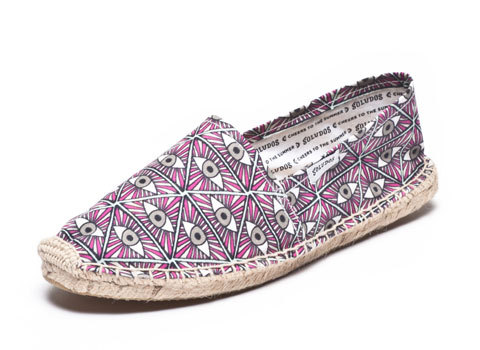   Introducing designer Mara Hoffman’s shoe collaboration for Soludos. Hoffman’s signature, boho prints, in four different vibrant styles, offer a fresh take on the classic espadrille.  ฽, marahoffman.com 