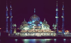 Exquisite Crystal Mosque in Malaysia