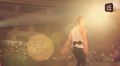 Happy 25th birthday Dong Youngbae! You are awesome. Keep smiling! :)