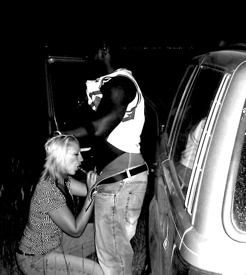 svc2blackmen:i &lt;3 luv LOOVEEE to do dis right here- grab dis #WHITESLUT anytime