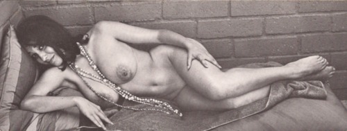 http://nudevintage.tumblr.com/post/23612517287