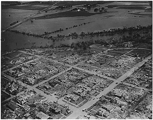 The 1955 Great Plains Tornado Outbreak
On May 25-26, 1955 seven states were hit by at least 46 tornadoes. Two F5 tornadoes touched down in Blackwell, Oklahoma and Udall, Kansas.
“ Left: Tornado damage. Blackwell, Oklahoma, 05/25/1955
Right: Car...