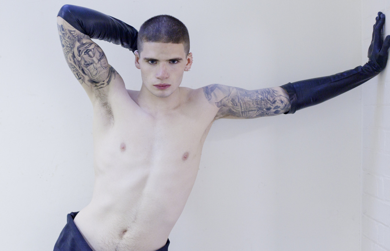 mansexfashion:  http://mansexfashion.tumblr.com/ 