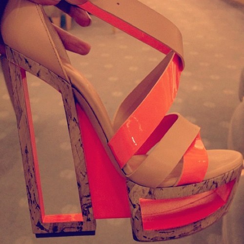 louboutins-and-fashion:  http://louboutins-and-fashion.tumblr.com/ 