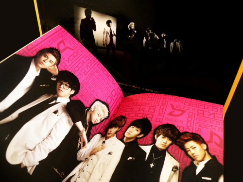 deathbybunnies:  The repackage got here safe and sound ^^ 