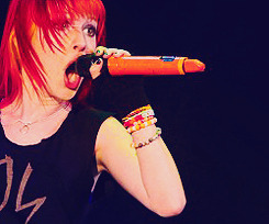   Photos of Hayley’s microphones asked by » katharzyna  