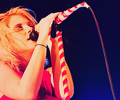   Photos of Hayley’s microphones asked by » katharzyna  