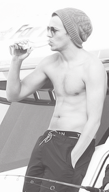 beautifuldirectionboys:  One Direction → Shirtless 