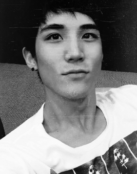 3mergencyroom-deactivated201205:   2 selcas of Simon (Dalmatian) 