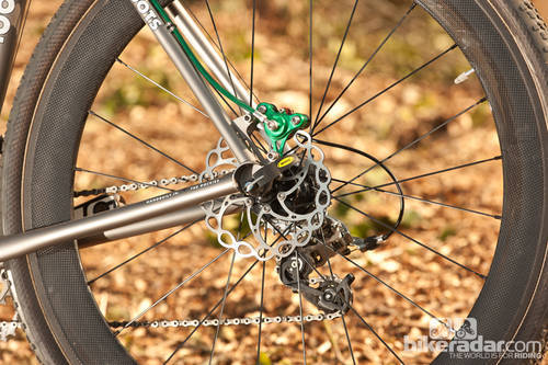 sim-works:  (Video: Moots Psychlo X With Trickstuff Doppelmoppel – First Ride Review - BikeRadarから)