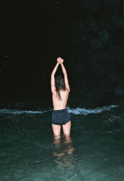 neon-children:  ~~soft grunge~~   Sober me