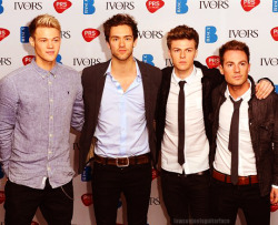 lawsonjoelsguitarface:  Lawson at the Ivor