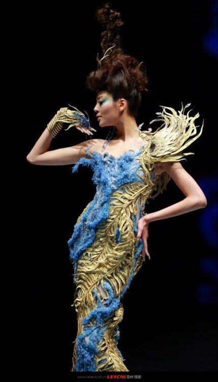 chinaluxurynetwork: Luo Zilin (Miss Universe China) in a creation by Guo Pei at the designer’s rece