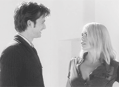 aintborntipycal-blog:   ”It’s always fun being snogged by Billie Piper” ”Screen