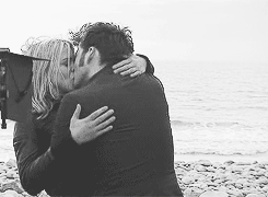 aintborntipycal-blog:   ”It’s always fun being snogged by Billie Piper” ”Screen