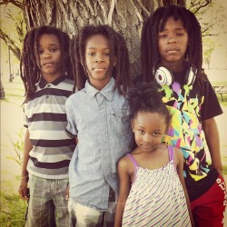 dreadheads-messybeds:  That little girls attitude &lt;3 