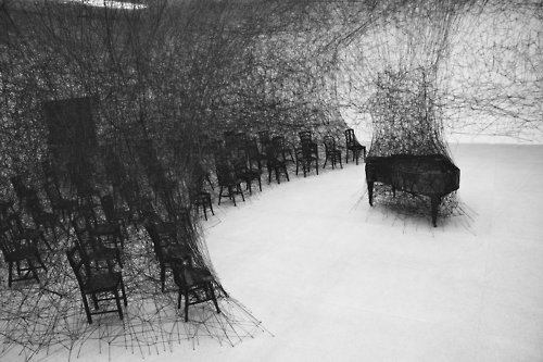 pulmonaire:by Chiharu Shiota