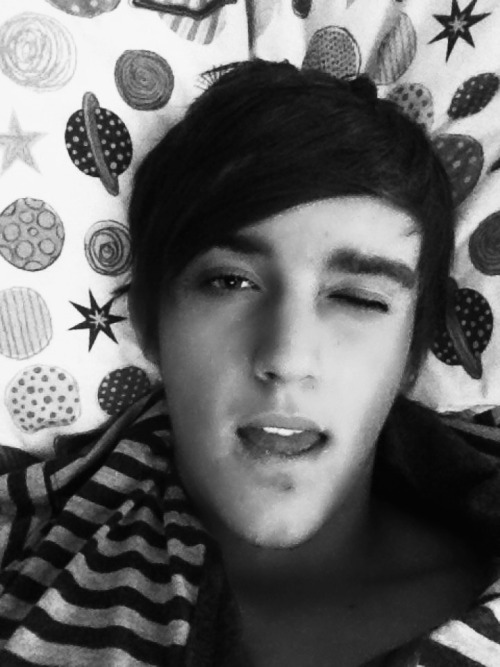 cherylthepizzaishere:  ilyjanoskians:  beau brooks~  perfect. 