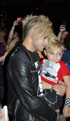 Tommy Joe Ratliff