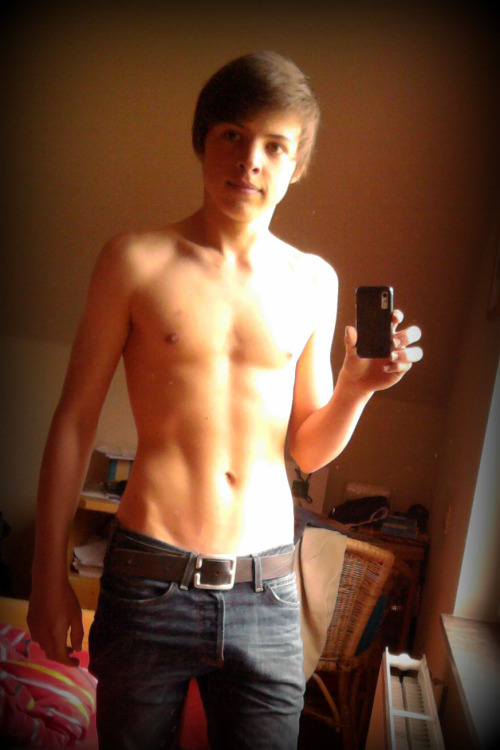 nick99cgn-v2: Follow me and see more hot Boys and Men 