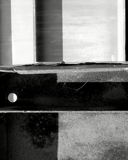 fiore-rosso:  light shadow rectangles, an eye and a smile - michael cogan. 