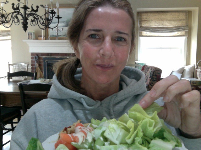 pootsy:  I FOUND A SET OF PHOTOS OF MY MOM EATING SALAD ON HER COMPUTER??? I’M