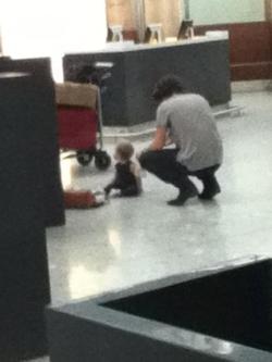 turtles-curls-and-carrots:  hiyaharrystyles:  carrotcats:  HYPERVENTILATING SORRY.  OMG FATHER MY FUCKING CHILDREN  OMFG BE MY HUSBAND AND FATHER MY CHILDREN 