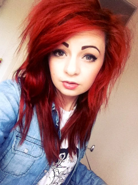 hell-c4t: Finished revising for my exam tomorrow so someone entertain me please 