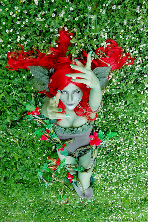 Poison Ivy cosplayed by drummerina. Photographed by Edoardo del Gaudio.