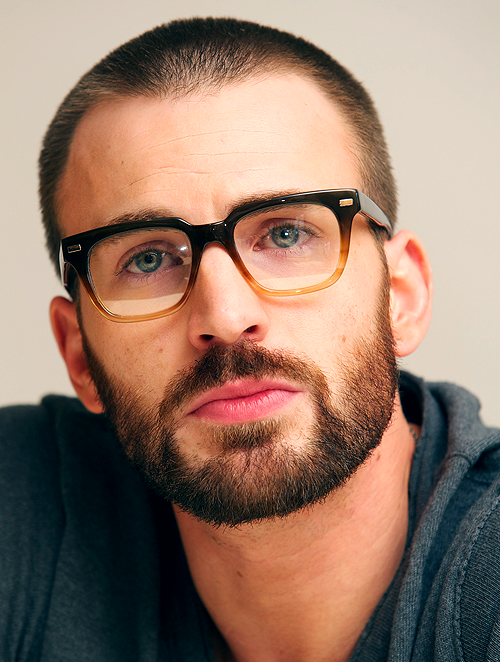 famouscockassface:  Chris Evans 