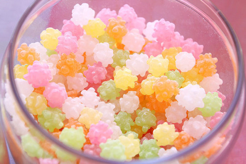 ninemoons42:theskypilot:Kompeito! Pretty sugar candy! And yes, food for soot sprites :)