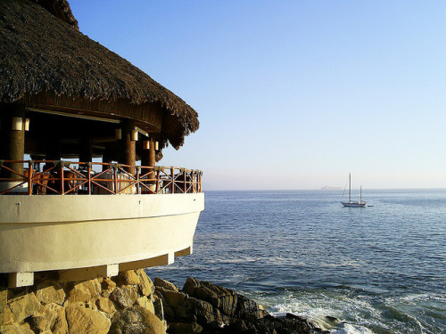 Karmina Hotel In Manzanillo, Colima, Mexico (by Golden Emporium).