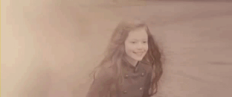 mariaeliasaires:  Renesmee Carlie Cullen - Amanhecer Cap. 35 - Prazo Final