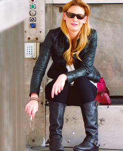 I know I asked you to stop it stop being too much damn it anna