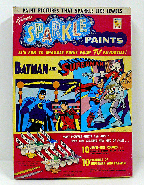 cryptofwrestling:
“ Batman and Superman Sparkle Paint Set (1967)
”
I love when Superman punches robots!