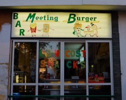 scavengedluxury:  Meeting Burger. Sorrento, May 2012.