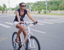 velovostorg:  let’s bike it / girl on