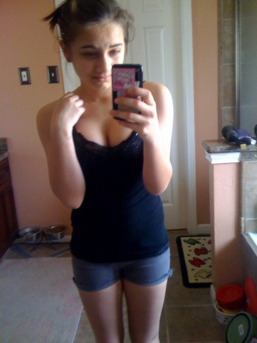 loooose-yourself:  guys i look like shit hot as fuck today :(  ;P