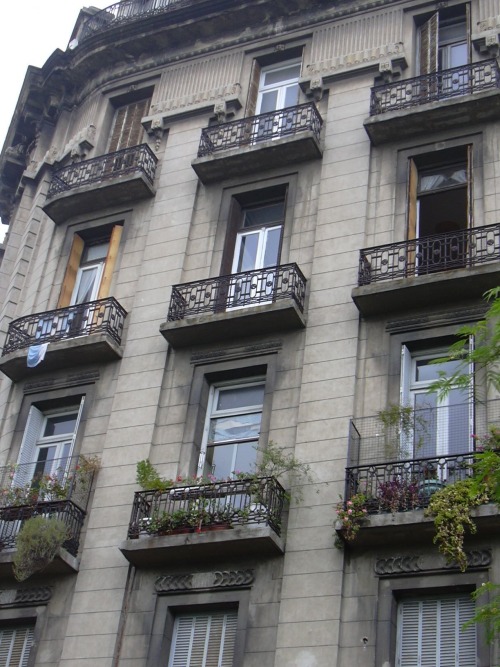 Buenos Aires Balconies&hellip; Source: (Zacapatista 2008)