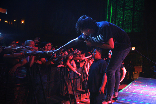 winstonfuckingmccall:Papa Quinn | Sleeping With Sirens