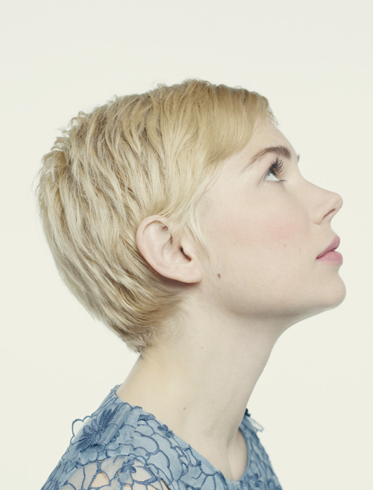 Michelle williams short pixie cut