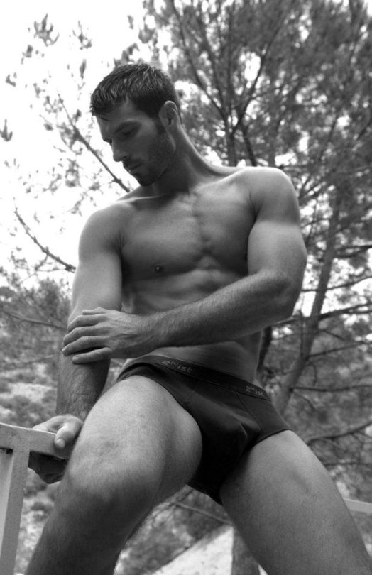 iamlooking - Hot Guys