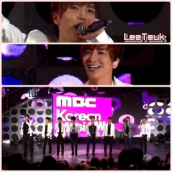 im-rachies:  My Mr. Simple at Korean Music Wave. I so love you LeeTeuk Oppa! XD 