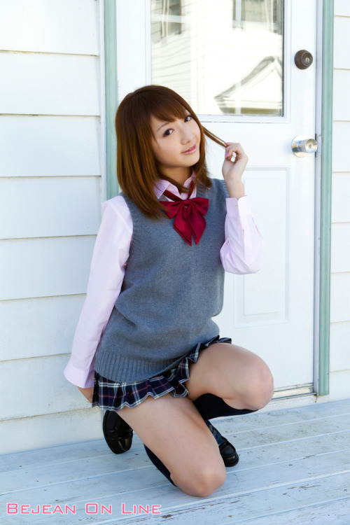 Pink Shirt - Maaya