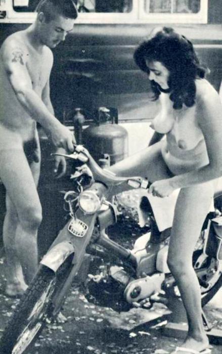 http://nudevintage.tumblr.com/post/23863786706
