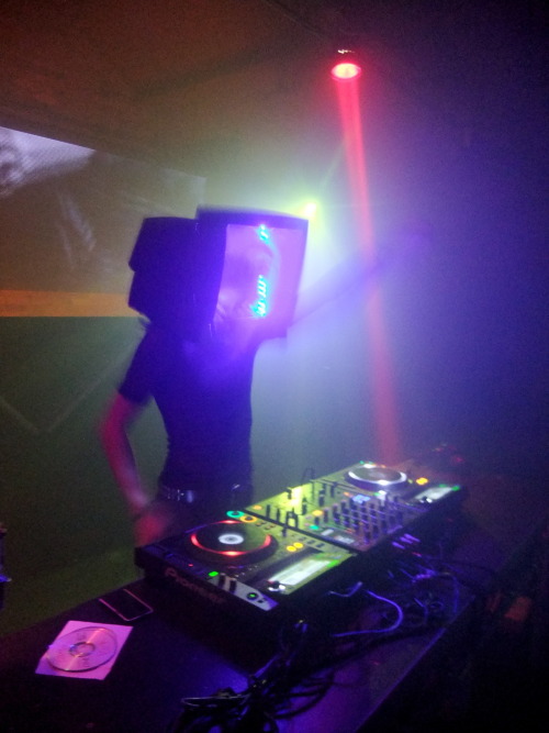 deadunit:  Me in a Big Fucking Robots Dj set at Cabaret Nocturne in Melbourne, Australia good fun :) 