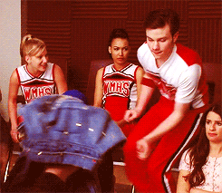 mzminola:crown-of-weeds:Oh my god the last one. Devastation.Disaster.#kurt hummel is not a cat #and 