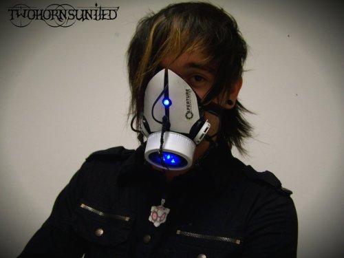 otlgaming:  APERTURE SCIENCE PORTAL GUN THEMED GAS MASK TwoHornsUnited made this Aperture Science Portal Gun themed gas mask for cosplayers and gas mask enthusiasts.  This inventive use of the Handheld Portal Device will be sold at Tampa, Fl’s Metrocon